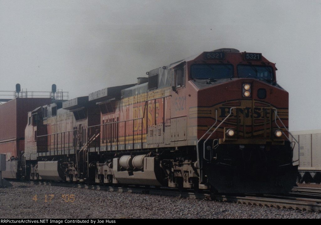 BNSF 5321 West